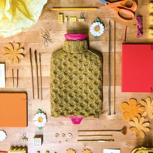 Year of Gifts - Chrysanthemum Bottle Cover