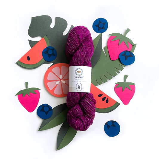 cricket yarn hank magenta