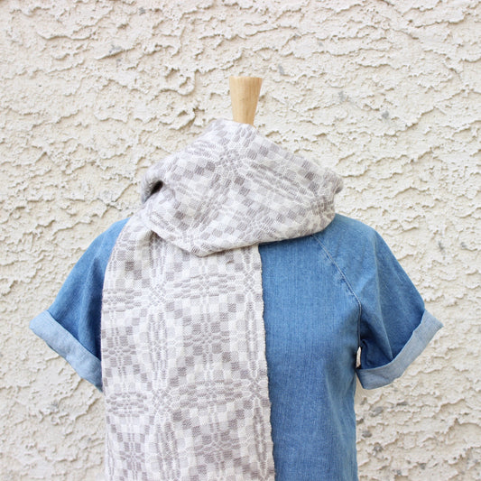 Free Pattern: Neige Woven Scarf