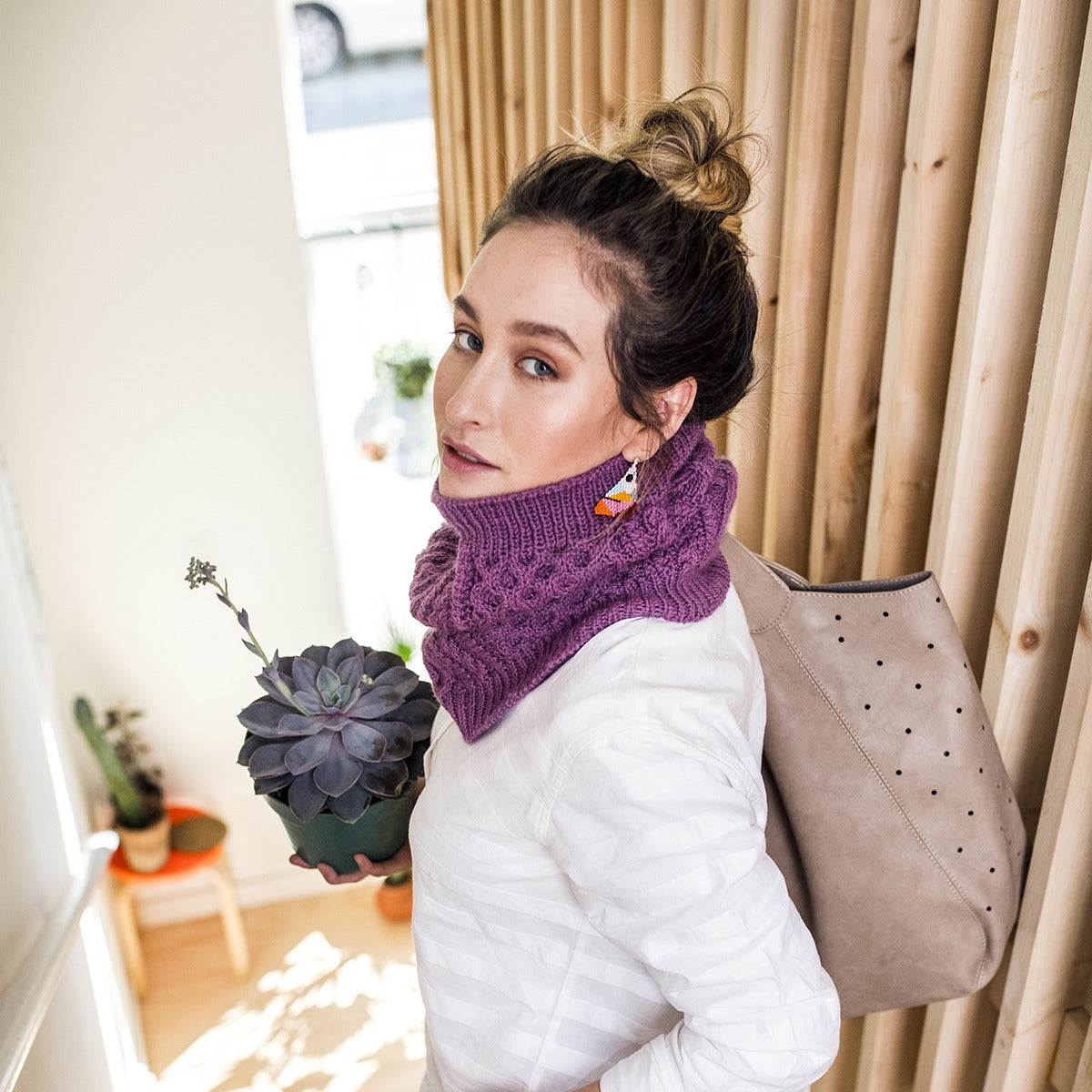 Kelbourne Woolens Patterns Compass Cowl Pattern