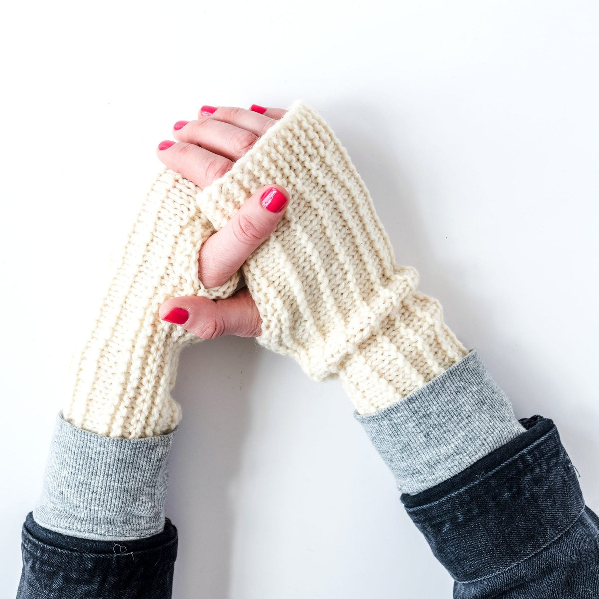 Kelbourne Woolens Patterns Easy Germantown Handwarmers Pattern