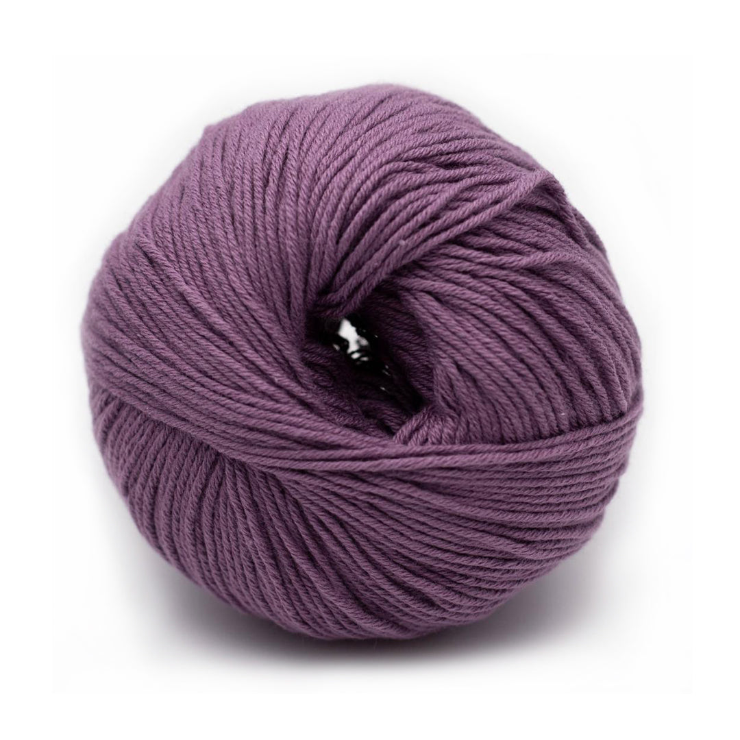 BC Garn Yarn 01 dark purple Alba GOTS