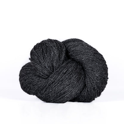 Kelbourne Woolens Yarn 026 charcoal heather Camper