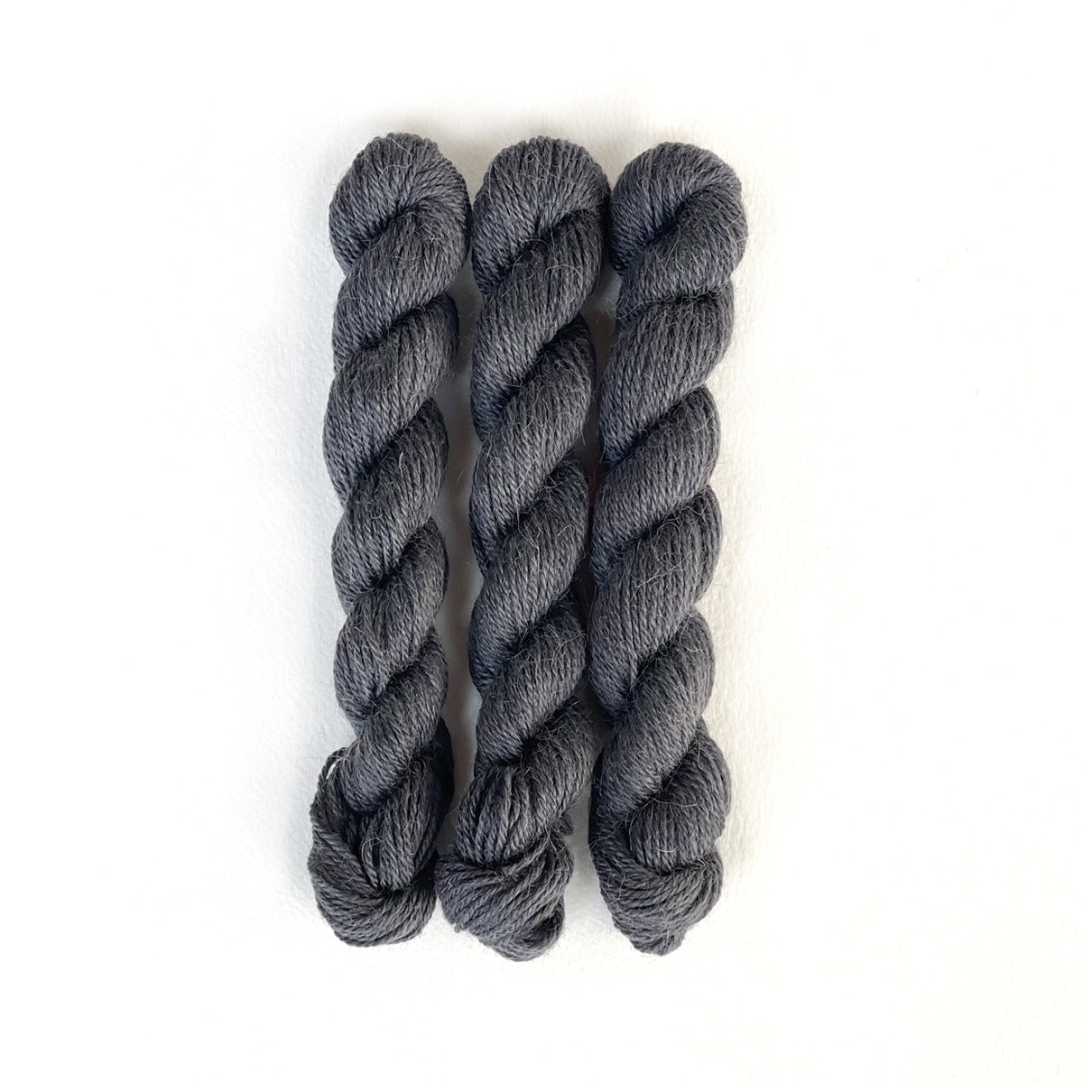 Kelbourne Woolens Yarn 032 lead mini Perennial Minis