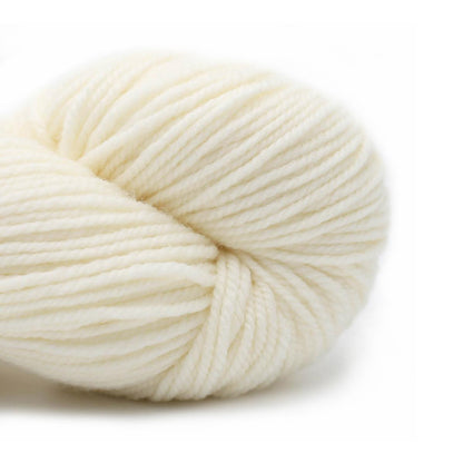 Hey Mama Wolf Yarn 01 Wool White Mokosh