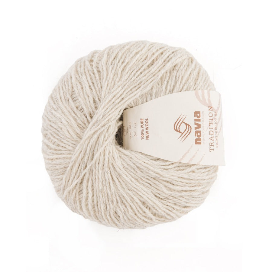 Navia Yarn 902 light grey Tradition