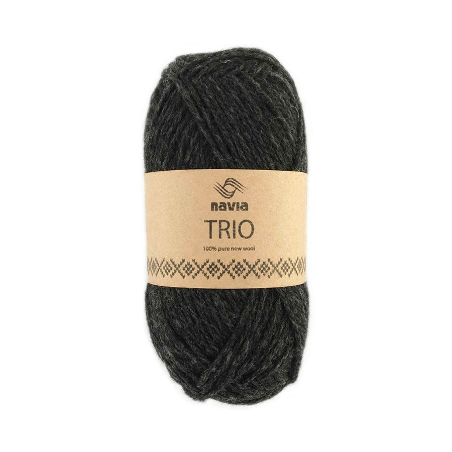 Navia Yarn 034 charcoal grey Trio